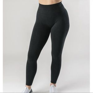 Alphalete amplify leggings